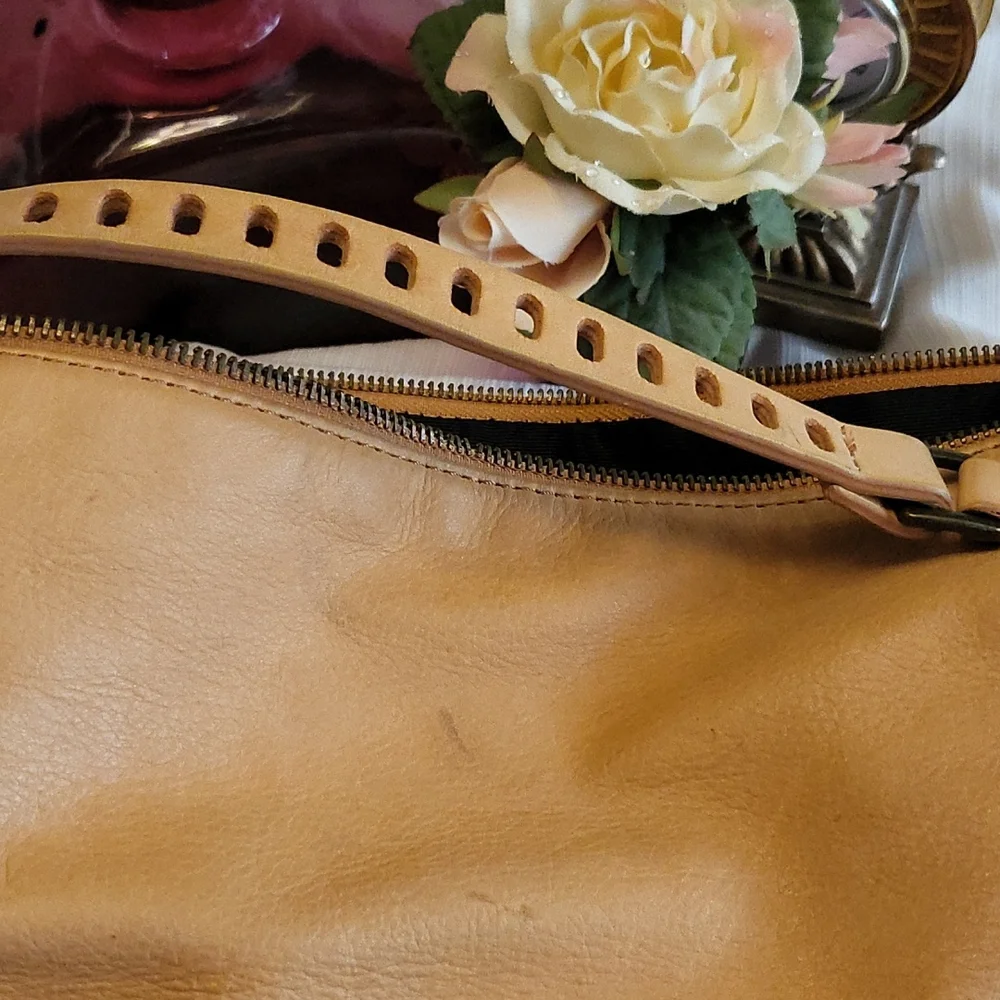 Joelle Hawkens leather bag - Picture 4 of 11